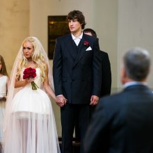 Darganotą popietę Vilniaus Šv. Jonų bažnyčioje susituokė O. Pikul ir S. Jasaitis