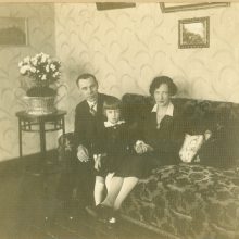 1929 m.: J.Tūbelienei, veikliai visuomenininkei, dar svarbesni buvo šeimos narių poreikiai. 