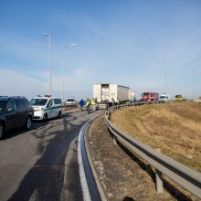 Ant Garliavos viaduko – tragiška avarija: žuvo BMW vairuotojas 