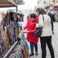 Pavasario mugėje – prabangi juvelyrika, sūriai ir proga pabendrauti