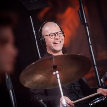 „Biplan“ koncerte Vilniuje – gimtadienio staigmena grupės vokalistui Maksui