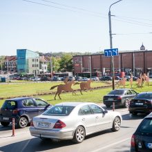 Prieš Kauno pilies žiedinės sankryžos rekonstrukciją vairuotojus jau pasitiko spūstys