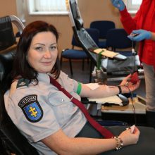 Kauno pareigūnai tapo neatlygintinais kraujo donorais