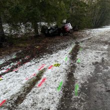 Nuo kelio nuvažiavusiame automobilyje Kretingos rajone rastas vairuotojo kūnas