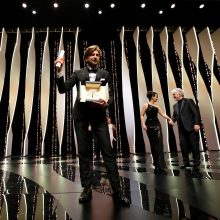 Pagrindinis Kanų kino festivalio apdovanojimas – švedų satyrai „Aikštė“