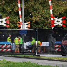 Nyderlanduose susidūrus traukiniui ir dviračiui žuvo keturi vaikai