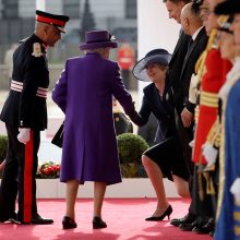 Elizabeth II priima Nyderlandų karalių ir karalienę