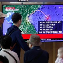 Artėjant deryboms su JAV Šiaurės Korėja paleido balistinę raketą