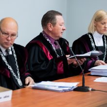 Riaušių prie Seimo byloje – kaltinamųjų prašymai: nori tikrinti teisėjų blaivumą