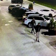 Ieško policija: kas Kaune apvogė BMW?