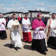 Kaune iškilo aukščiausias Lietuvoje kryžius