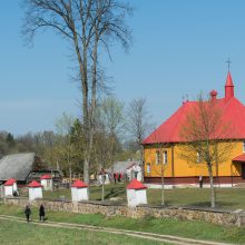 Tauragės rajone sudegė klebonijos pastato stogas