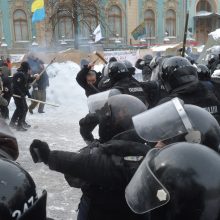 Kijeve per protestą prieš korupciją sužeisti aštuoni policininkai