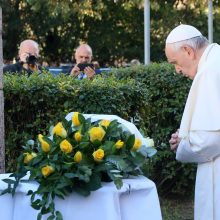 Popiežius: represijas iškentėjusi Lietuva gali tapti vilties švyturiu