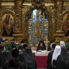 Ukrainos ortodoksų sinodas įkūrė nuo Rusijos nepriklausomą Bažnyčią