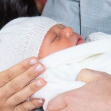 Princas Harry ir Meghan parodė savo sūnų visuomenei