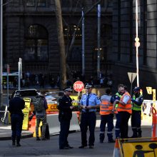 Sidnėjuje peiliu švaistęsis vyras nužudė moterį, dar vieną sužeidė