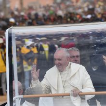 Į popiežiaus mišias Madagaskare susirinko milijonas žmonių