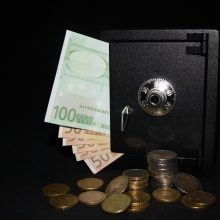 Moteris seife pasigedo 30 tūkst. eurų