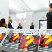 Vilniuje vienai dienai atidarytas S. Hawkingo knygai skirtas knygynas