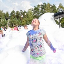 Vaikų stovyklą aplankiusi prezidentė dėkoja socialiai atsakingam verslui