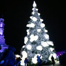 Kauno Kalėdų eglės abejingų nepalieka: šių metų ar pernykštė labiau žavi?