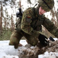Karo akademijos kariūnai mokosi vadovauti gynybos operacijoms