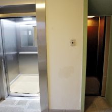 Šiuolaikiniai liftai sename daugiabutyje: modernūs, patogūs ir saugūs