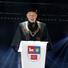 KTU diplomų įteikimo šventė: linkėjimai griauti mitus ir E. Jennings muzika