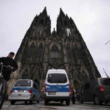 Vokietijos policija apieškojo Kelno katedrą