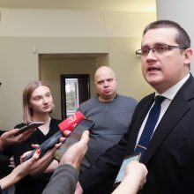 Vyriausybė siūlo partijų susitarimą dėl mokytojų algų kėlimo, derybos ŠMM atidėtos 