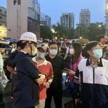Mažiausiai 46 žmonės žuvo per gaisrą daugiaaukštyje Taivane