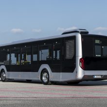 Kauno gatvėmis riedės 100 naujų hibridinių autobusų