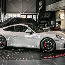 „Porsche“ spalvos: Lietuvoje pastebi kintančius pirkėjų norus