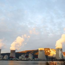 „Greenpeace“ aktyvistai įsibrovė į Prancūzijos atominę jėgainę