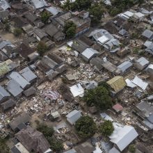 Pakartotinis žemės drebėjimas Indonezijoje: žuvo mažiausiai 319 žmonių