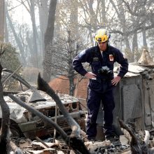 Kalifornijos gaisro aukų padaugėjo iki 79