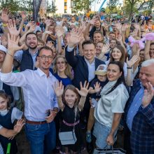 Vilniaus Perkūnkiemis keičiasi: bendruomenė švenčia naujo skvero atidarymą