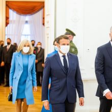 Prancūzijos prezidentui E. Macronui suteiktas VU garbės daktaro vardas