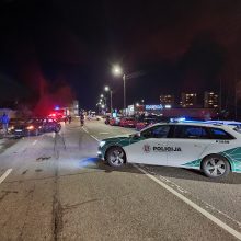 Avarija Baltijos gatvėje: žmonės nesužaloti, bet daug stipriai sudaužytų automobilių