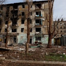 Ukraina: Rusijos pajėgos surengė kelias atakas į vakarus nuo Avdijivkos