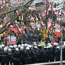 Per ūkininkų protestus Varšuvoje suimta mažiausiai 12 žmonių