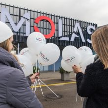 Klaipėdoje po renovacijos duris atvėrė naujas prekybos centras „Molas“