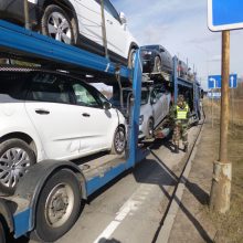 Kalvarijos pasieniečiai sulaikė, įtariama, Belgijoje vogtą automobilį 