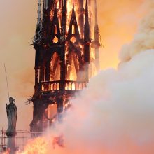 Po gaisro Dievo Motinos katedroje pasaulio vadovai solidarizuojasi su Prancūzija