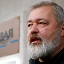 D. Muratovas aukcione parduoda savo Nobelio medalį, pinigus skirs Ukrainos vaikams