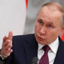 V. Putinas: Ukrainos narystė NATO padidintų įtampą pasaulyje 