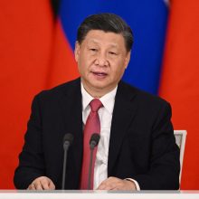 Xi Jinpingas ragina ŠBO šalių vadovus stiprinti tarpusavio ryšius, V. Putinas giria paramą