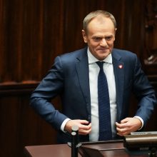 Lenkijos Seimas išreiškė paramą D. Tusko vyriausybei 