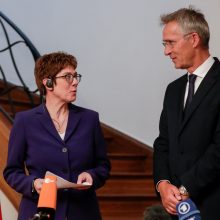 Vokietijos ministrė su NATO vadovu aptarė saugumo Hormūzo sąsiauryje misiją